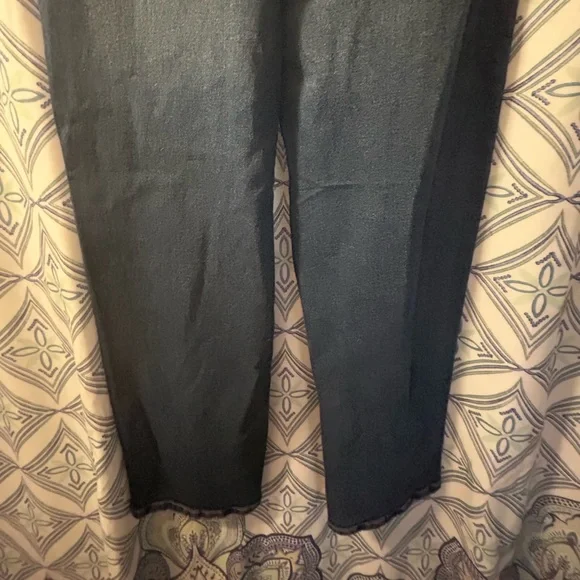 NWT Nicole Miller Vintage Comfort Jeans in Deep Blue W/Pockets “Worn Style” - Picture 14 of 16